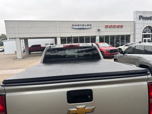 Used 2016 Chevrolet Colorado Z71 AWD/4WD image 8
