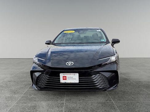 Used 2025 Toyota Camry XSE image 8