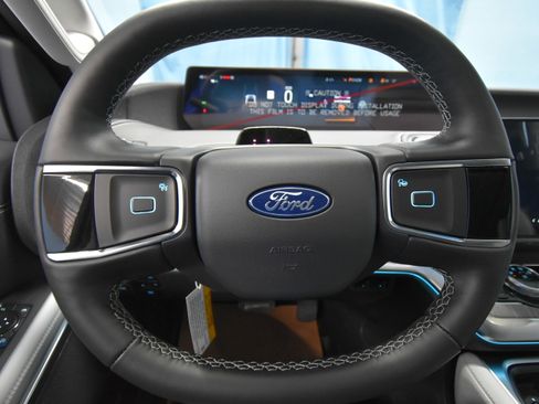 New 2026 Ford Expedition Platinum AWD/4WD image 9