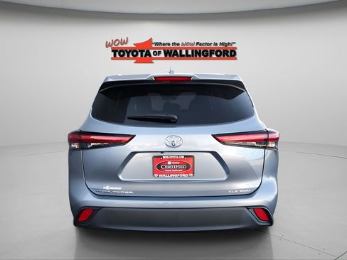 Used 2023 Toyota Highlander XLE image 10