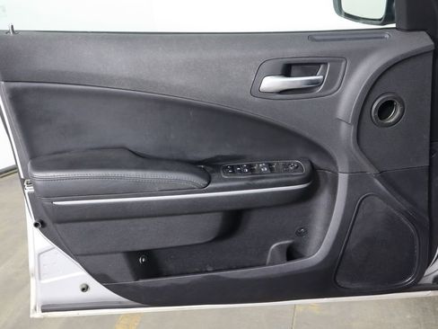Used 2019 Dodge Charger Police RWD image 18
