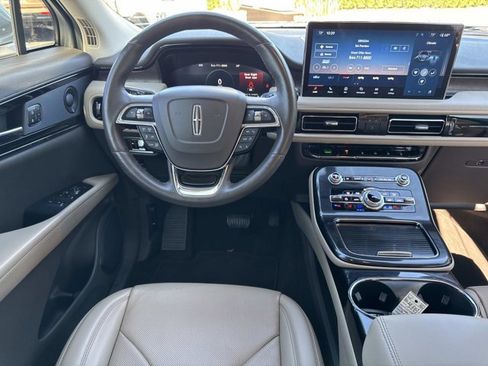 Certified 2021 Lincoln Nautilus Reserve w/ Equipment Group 201A image 27