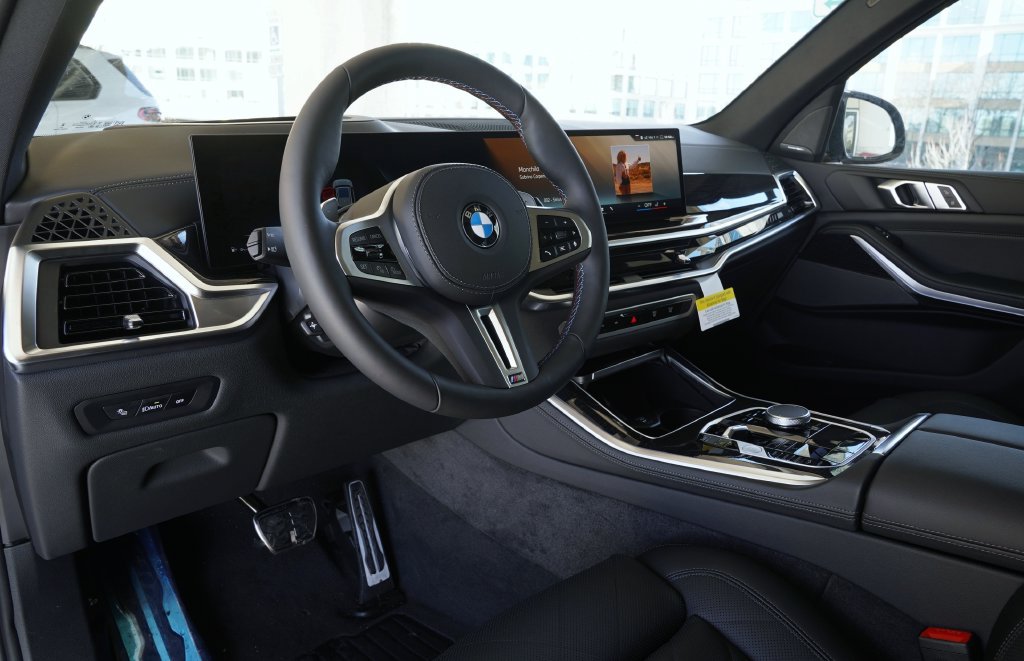 Used 2026 BMW X5 M60i AWD/4WD image 12