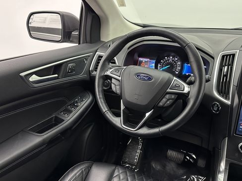 Used 2024 Ford Edge Titanium image 17
