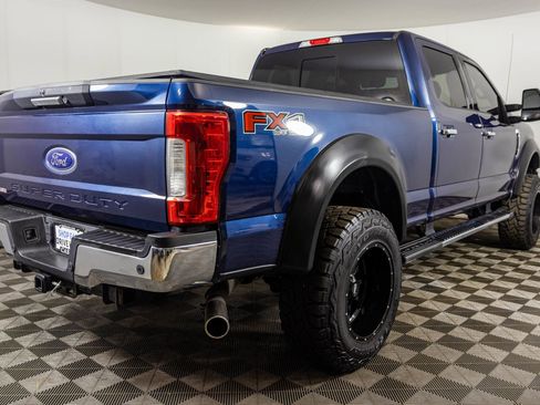 Used 2018 Ford F250 Lariat w/ Chrome Package image 16