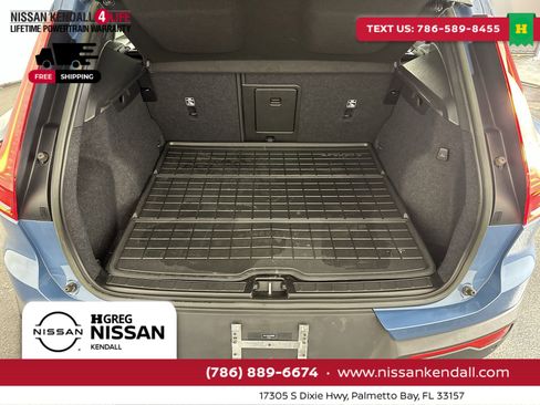 Used 2023 Volvo XC40 B5 Plus w/ Protection Package Premier image 29