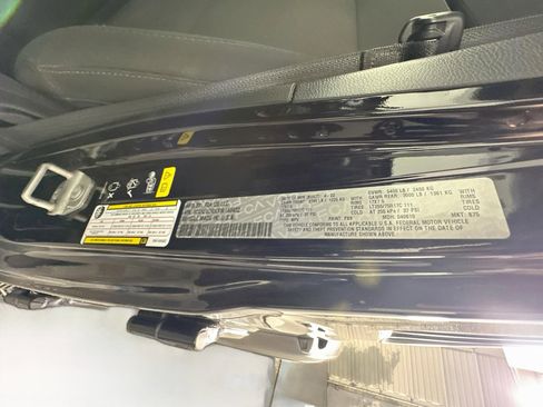 Used 2022 Jeep Wrangler Unlimited Sport AWD/4WD image 12