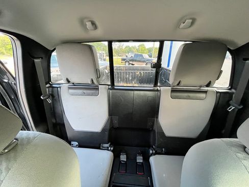 Used 2022 Toyota Tacoma SR5 AWD/4WD image 14