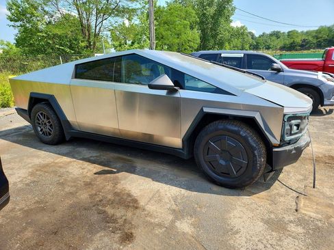 Used 2026 Tesla Cybertruck AWD Crew Cab image 1