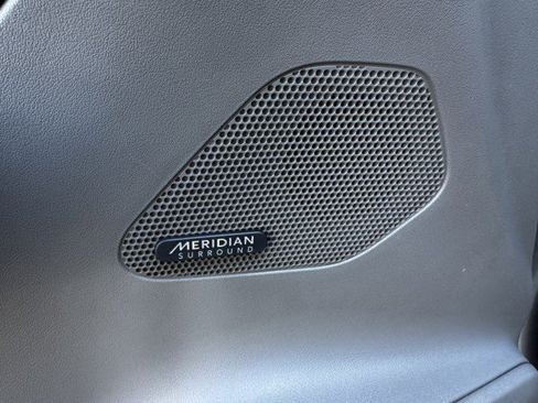 Used 2017 Jaguar F-PACE R-Sport image 21