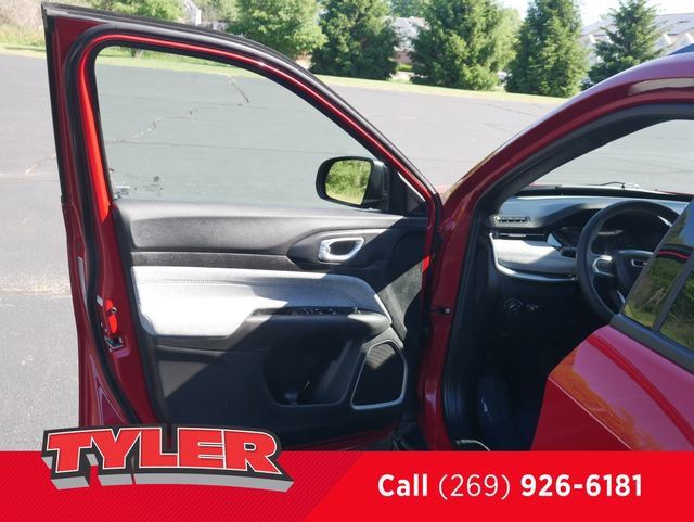 Used 2024 Jeep Compass Latitude AWD/4WD image 19