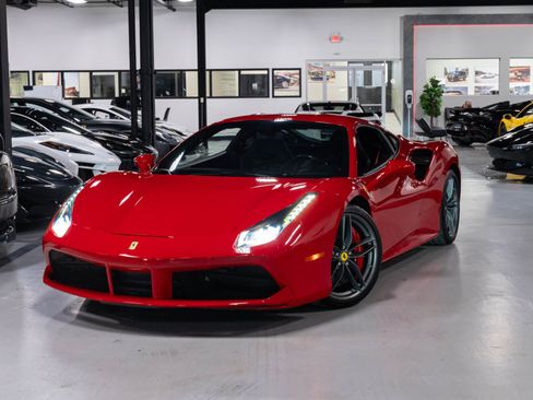 Used 2018 Ferrari 488 GTB RWD image 72