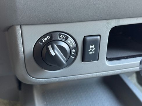 Used 2018 Nissan Frontier S AWD/4WD image 24