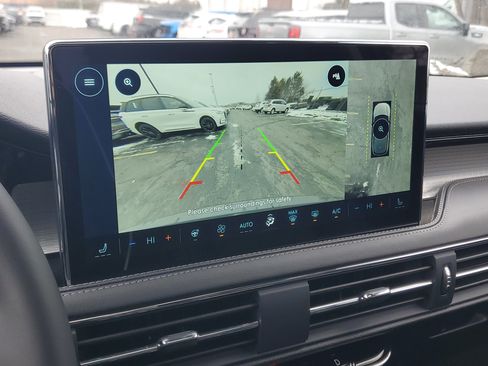 New 2026 Lincoln Corsair Premiere image 21