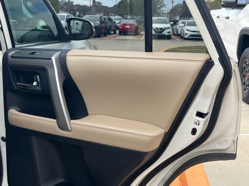 Used 2018 Toyota 4Runner Limited image 18