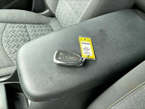 Used 2022 Chevrolet Equinox LT AWD/4WD image 39