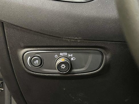 Used 2023 Chevrolet Equinox LT w/ LPO, Floor Liner Package AWD/4WD image 22