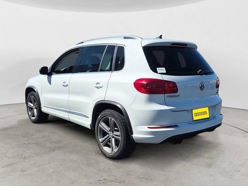 Used 2017 Volkswagen Tiguan Sport AWD/4WD image 3