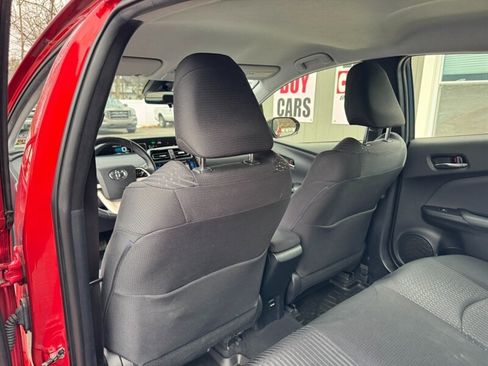 Used 2017 Toyota Prius Two image 36
