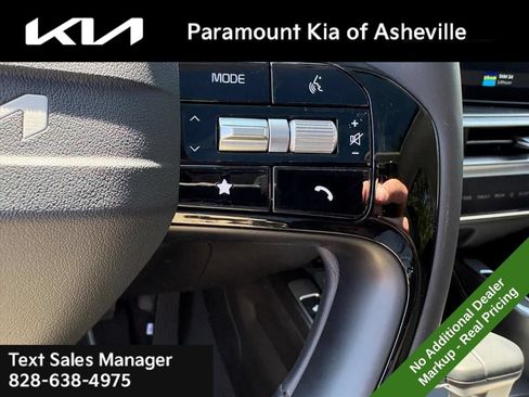 New 2026 Kia Sorento S w/ S Panoramic Sunroof Package FWD image 12