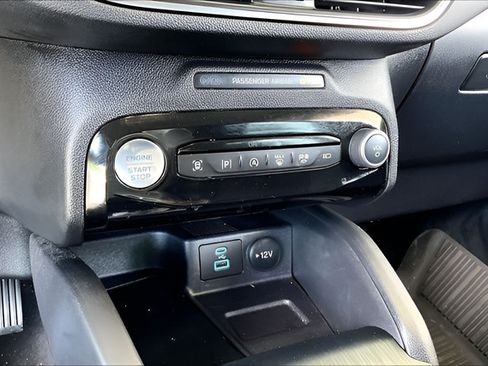 Used 2023 Ford Escape Platinum w/ Premium Technology Package AWD/4WD image 23