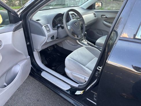 Used 2010 Toyota Corolla LE image 15