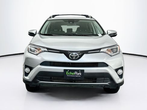 Used 2018 Toyota RAV4 XLE w/ Plus Extra Value Package AWD/4WD image 2