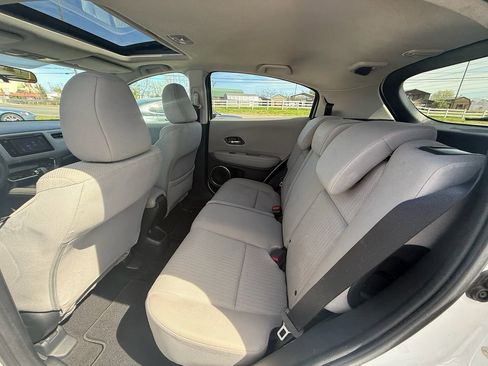 Used 2016 Honda HR-V EX image 19