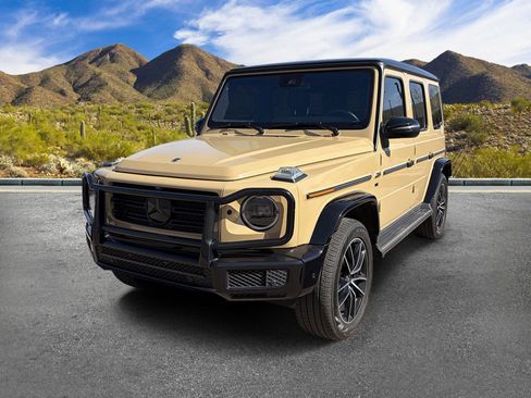 Used 2021 Mercedes-Benz G 550 image 2