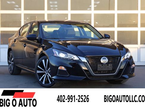 Used 2022 Nissan Altima 2.5 SR image 1