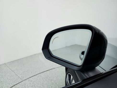 New 2026 Volvo XC40 B5 Plus w/ Climate Package AWD/4WD image 19