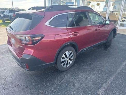 Used 2021 Subaru Outback Premium image 6