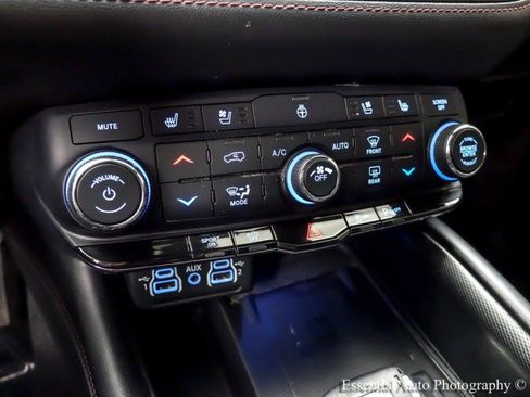 Used 2021 Dodge Durango R/T w/ Blacktop Package AWD/4WD image 24