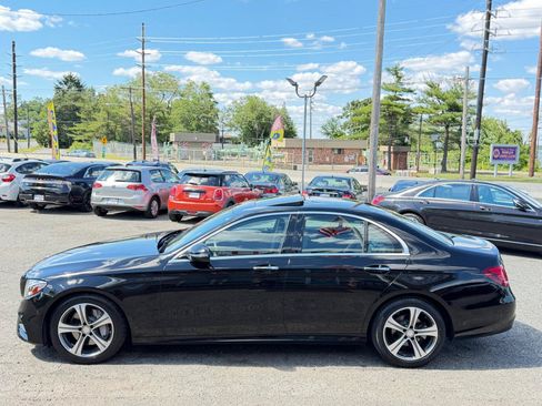 Used 2017 Mercedes-Benz E 300 4MATIC image 7