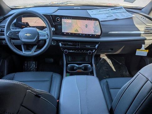 New 2026 Chevrolet Traverse LT w/ Sun and Wheel Package image 15