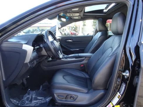 Certified 2019 Toyota Avalon XLE image 17