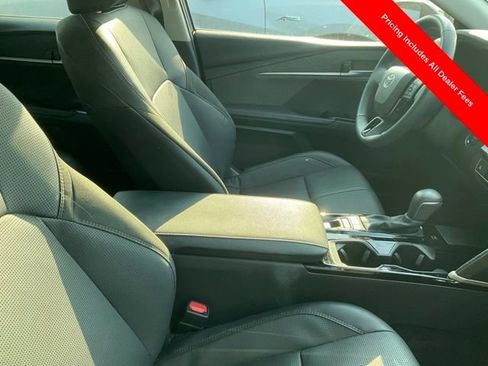 Used 2026 Toyota Camry XLE FWD image 3