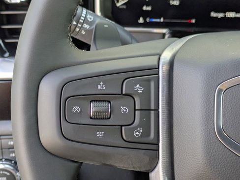 New 2026 GMC Sierra 1500 SLT image 19