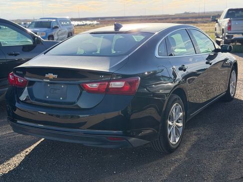 Used 2025 Chevrolet Malibu LT FWD image 3