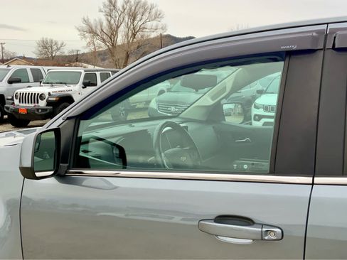 Used 2019 Chevrolet Colorado LT w/ LT Convenience Package image 16