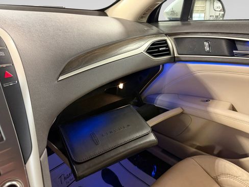 Used 2017 Lincoln MKZ Select w/ Climate Package AWD/4WD image 32