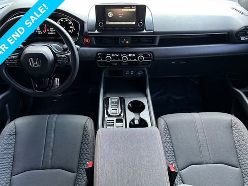 Used 2023 Honda Pilot Sport image 13