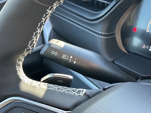 New 2026 Jeep Grand Cherokee Altitude image 19