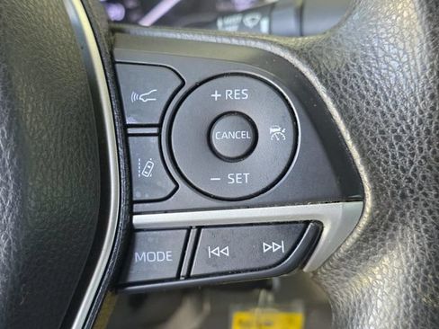 Used 2022 Toyota Camry LE FWD image 22