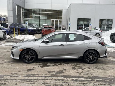 Used 2020 Honda Civic Sport image 2