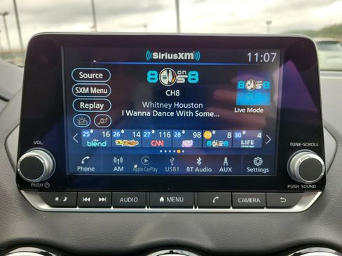 Used 2025 Nissan Sentra SV w/ Trunk Package image 10