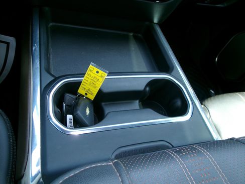 Used 2025 Chevrolet Silverado 2500 High Country w/ High Country Premium Package image 20