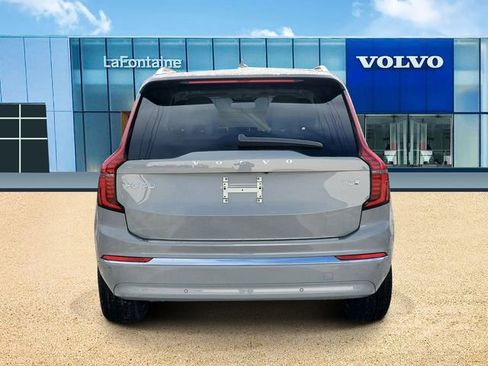 New 2026 Volvo XC90 T8 Ultra w/ Protection Package Premier AWD/4WD image 5