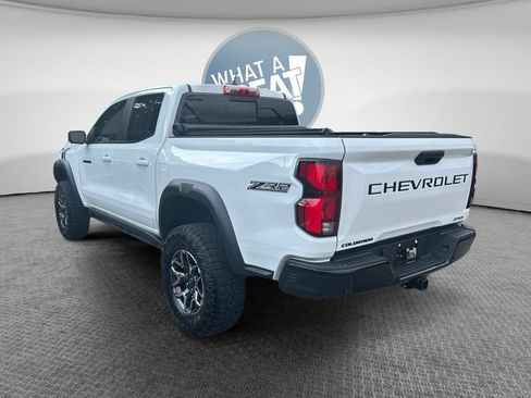 Used 2024 Chevrolet Colorado ZR2 w/ Technology Package AWD/4WD image 6