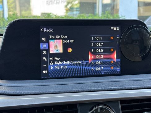 Used 2022 Lexus RX 350 FWD w/ Premium Package image 19